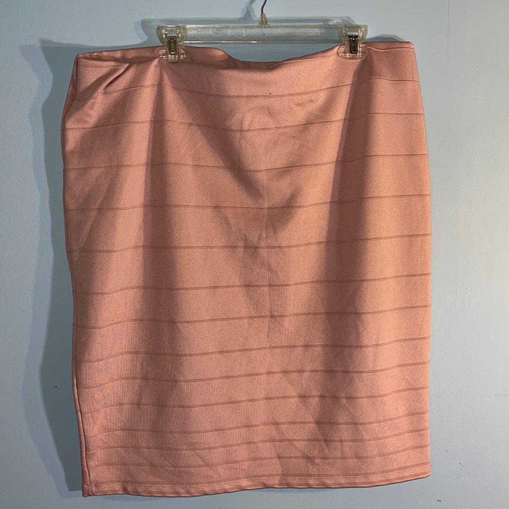 Olivia blu blush pink stretch plus pencil skirt. Plus size 3x